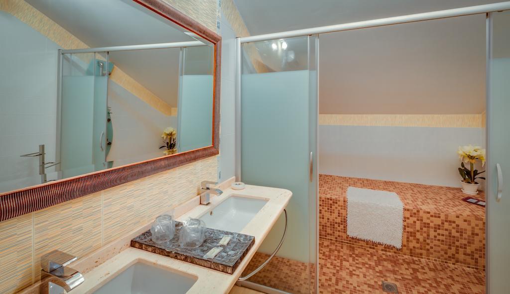 Hotel Ciudad De Martos Kültér fotó