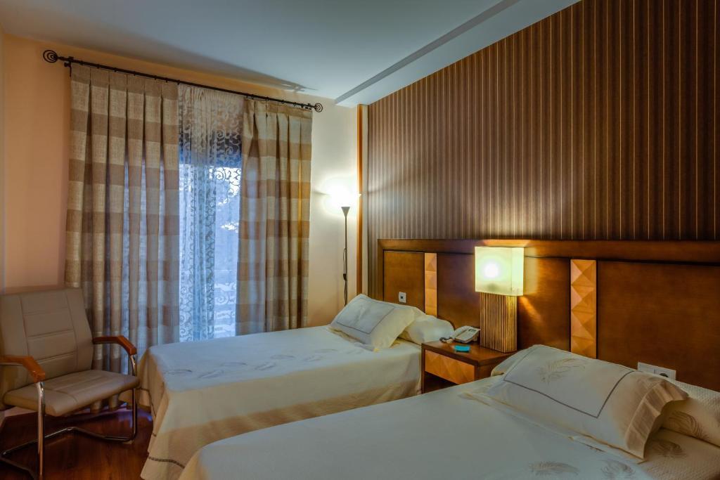 Hotel Ciudad De Martos Kültér fotó