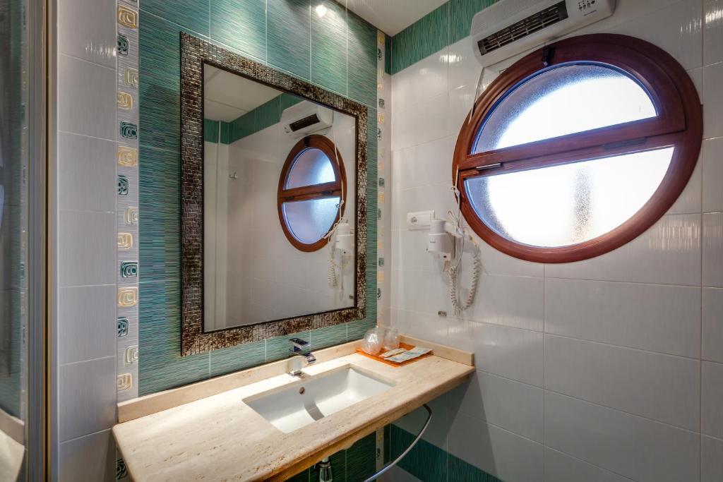 Hotel Ciudad De Martos Kültér fotó